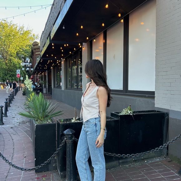 Cream Vest - Picture 2 of 3